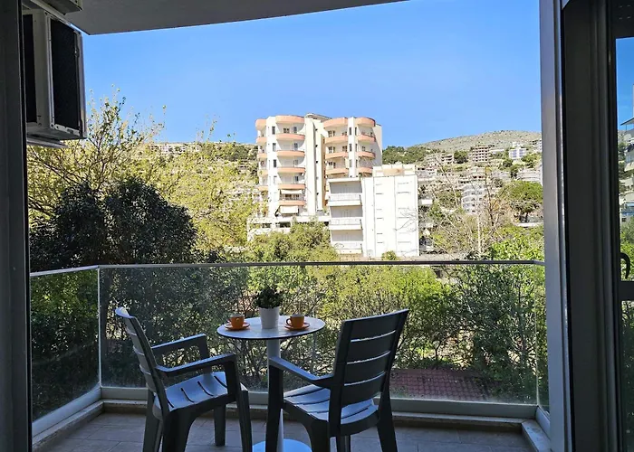 One Bedroom In - 001 - Happy * Sarandë