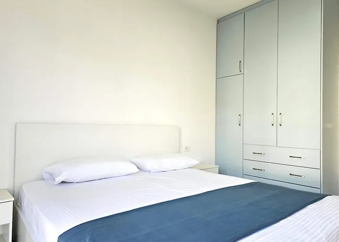 One Bedroom In - 001 - Happy Apartmán *